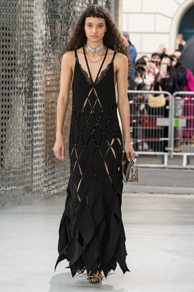 Look 7